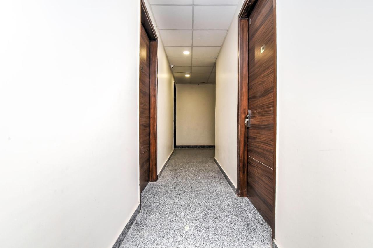 Oyo 74862 Shree Krishna Leela Hotel Манипала Екстериор снимка